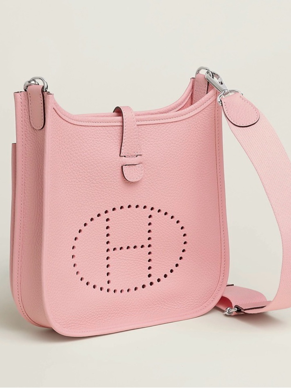 Hermes Evelyne 23 in Rose Sakura